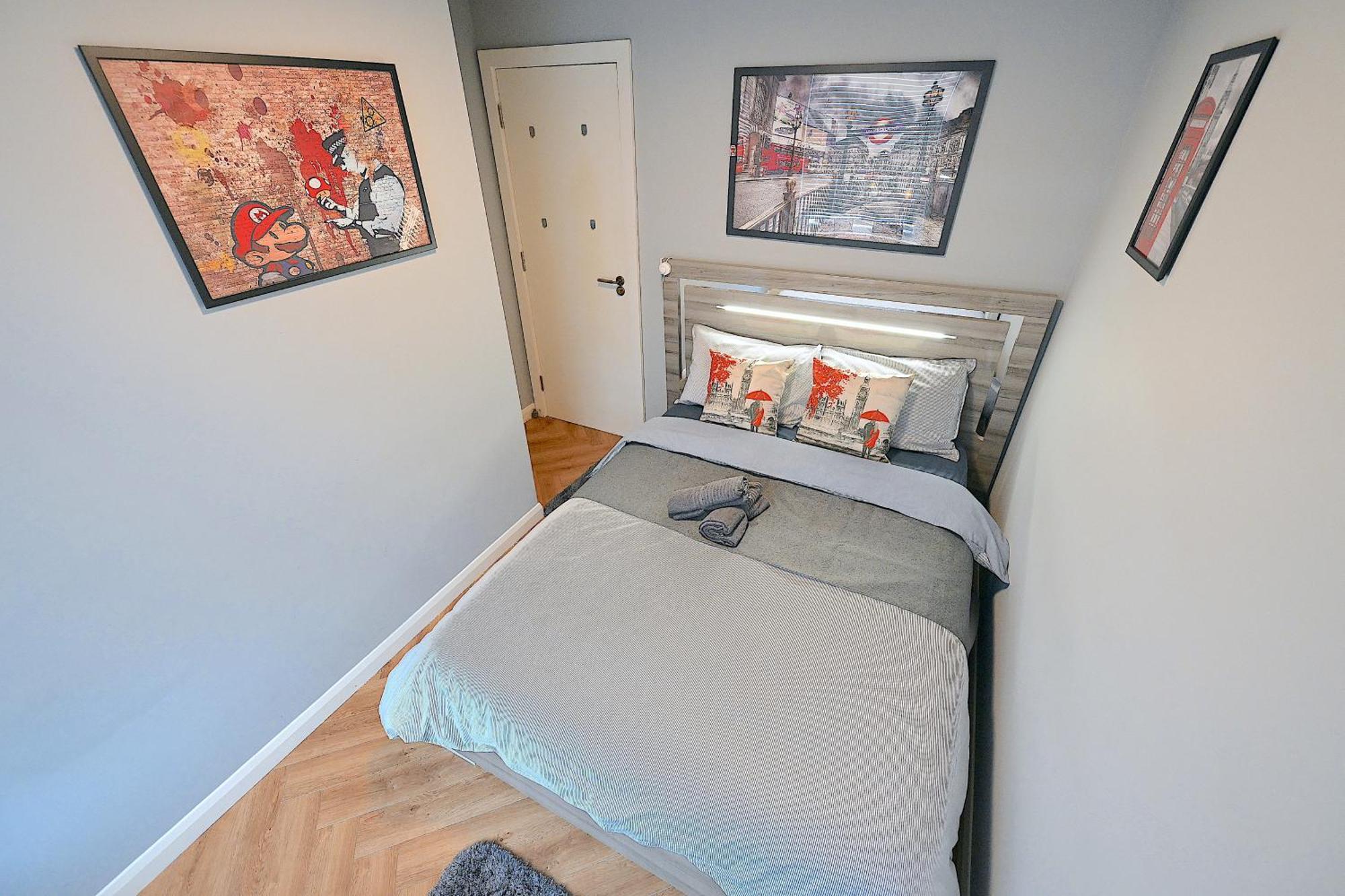 2 Bedroom Flat In Wood Green Piccadilly Line Londra Esterno foto